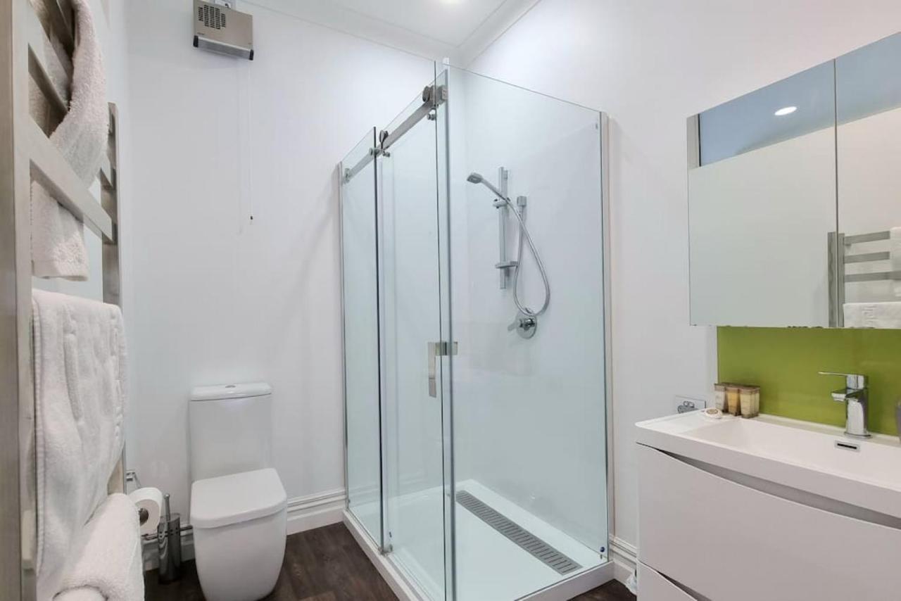 Central Auckland 5-Bedroom Villa With Free Parking 外观 照片